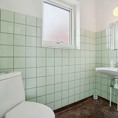 Family Friendly House By The Sea Semesterbostad Allinge-Sandvig