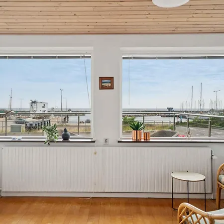 Family Friendly House By The Sea * Allinge-Sandvig