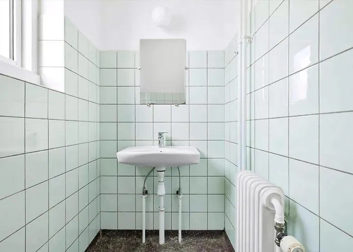 Family Friendly House By The Sea Allinge-Sandvig